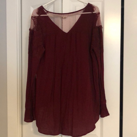 Long sleeve boutique shirt! - Picture 2 of 3